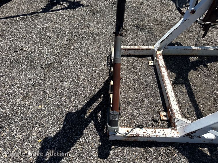 image for item OE9563 Truck mounted cable puller