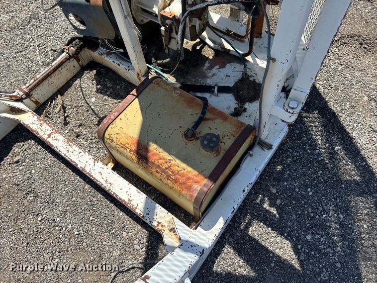 image for item OE9563 Truck mounted cable puller