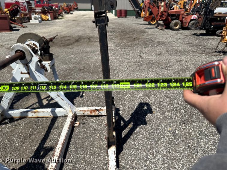 image for item OE9563 Truck mounted cable puller
