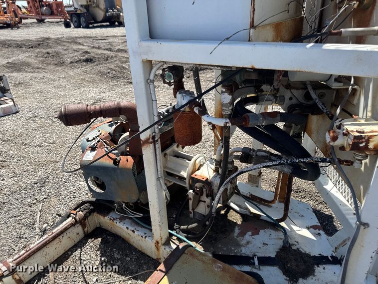 image for item OE9563 Truck mounted cable puller
