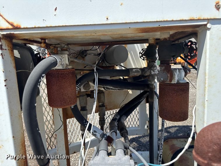 image for item OE9563 Truck mounted cable puller