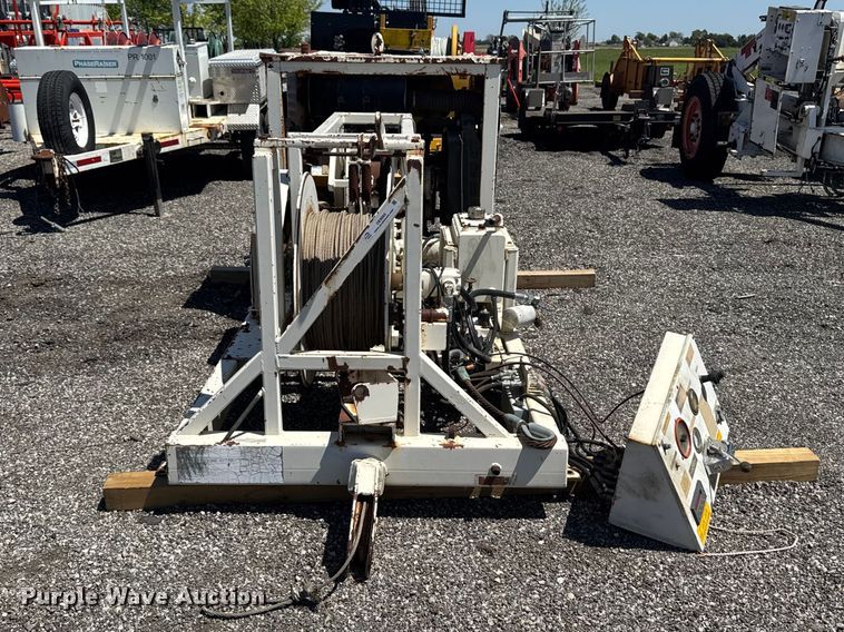 image for item OE9565 Truck mounted cable puller