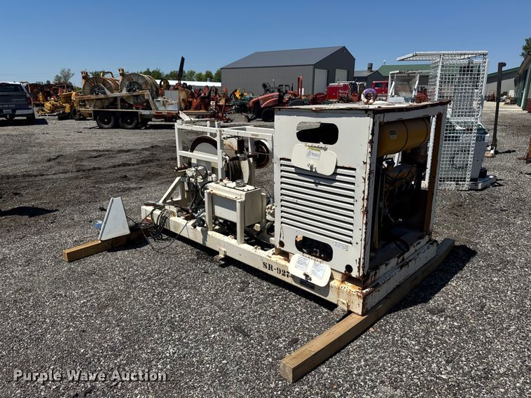 image for item OE9565 Truck mounted cable puller