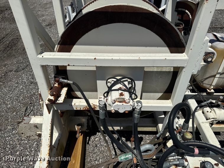 image for item OE9565 Truck mounted cable puller