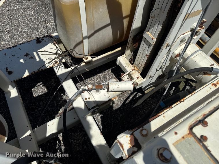 image for item OE9565 Truck mounted cable puller