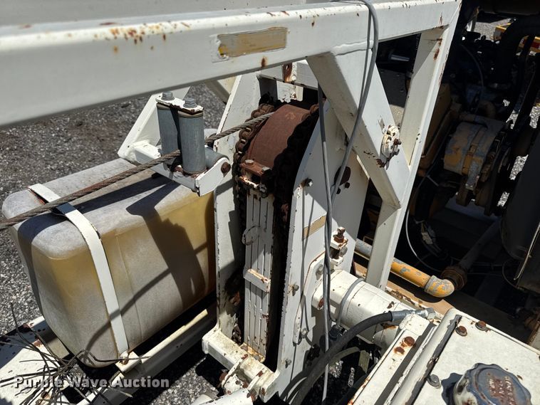 image for item OE9565 Truck mounted cable puller