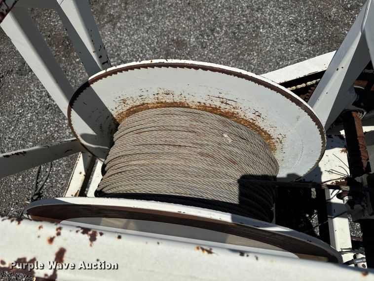 image for item OE9565 Truck mounted cable puller