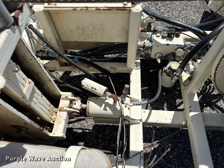image for item OE9565 Truck mounted cable puller