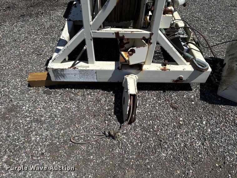 image for item OE9565 Truck mounted cable puller
