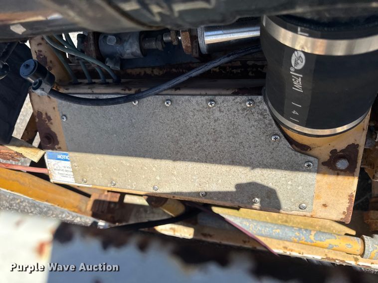 image for item OE9565 Truck mounted cable puller
