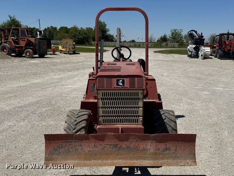 image for item OE9566 2000 Ditch Witch 3700 trencher