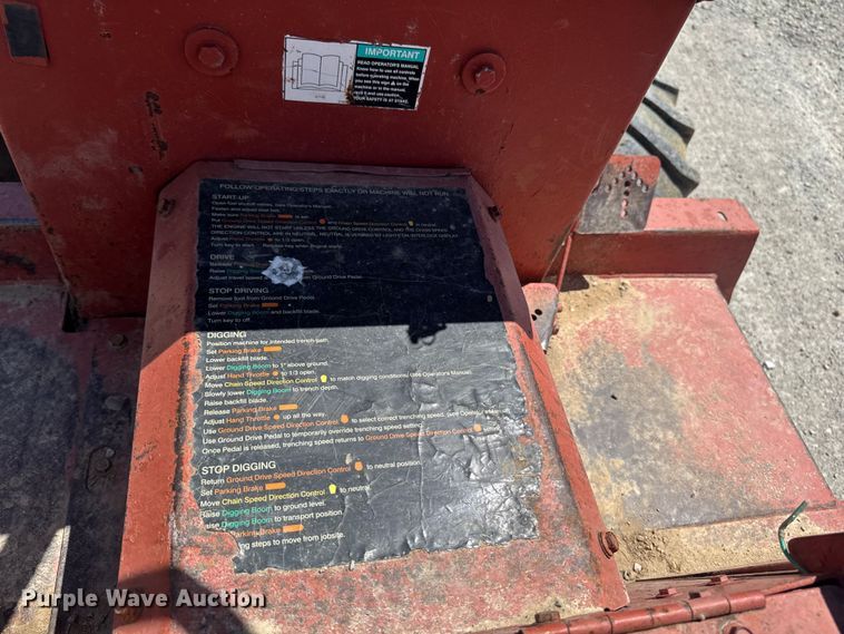 image for item OE9566 2000 Ditch Witch 3700 trencher