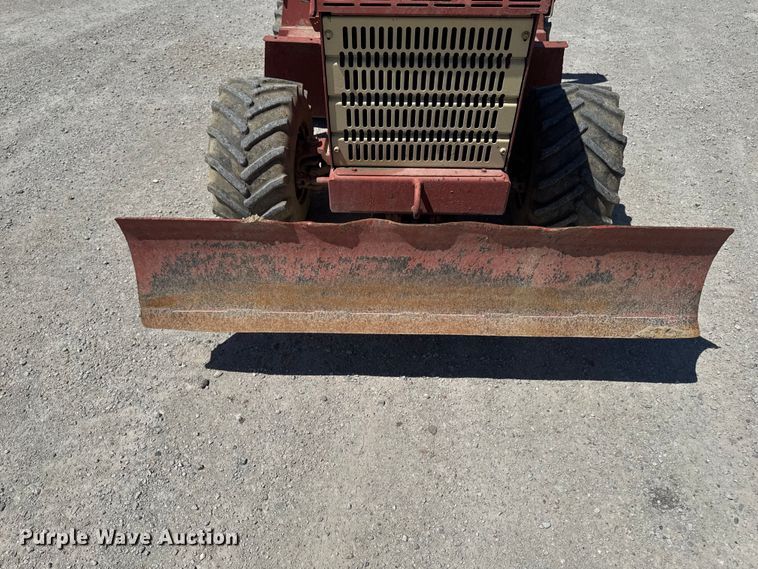image for item OE9566 2000 Ditch Witch 3700 trencher
