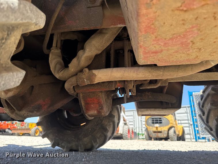 image for item OE9566 2000 Ditch Witch 3700 trencher