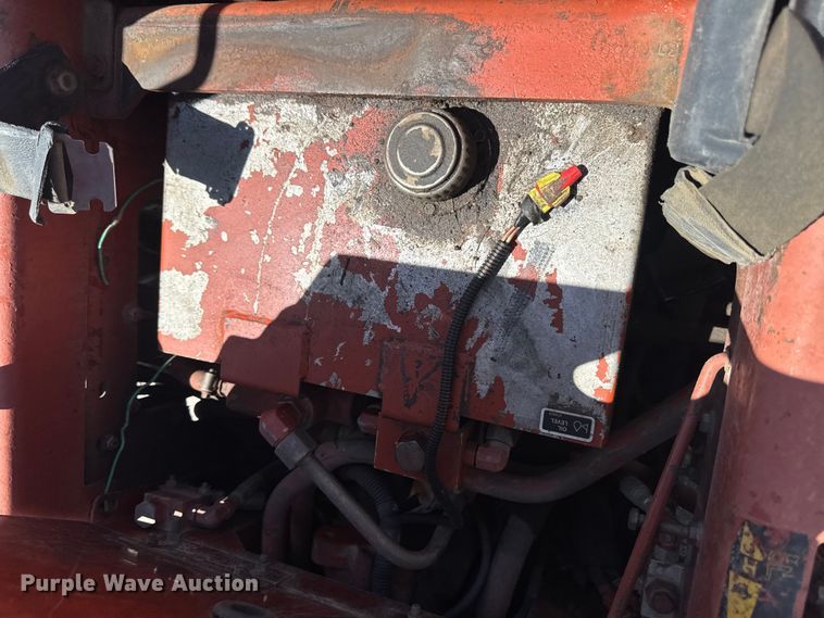 image for item OE9566 2000 Ditch Witch 3700 trencher