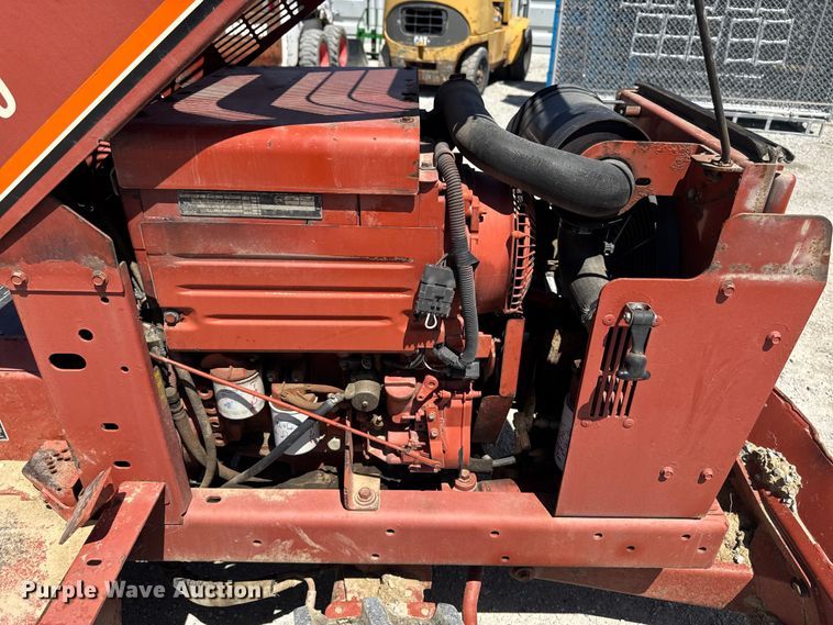image for item OE9566 2000 Ditch Witch 3700 trencher