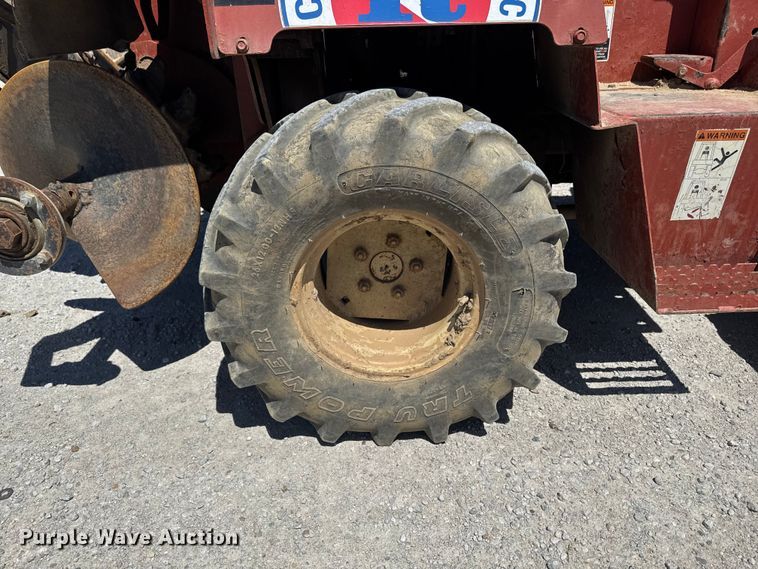 image for item OE9566 2000 Ditch Witch 3700 trencher