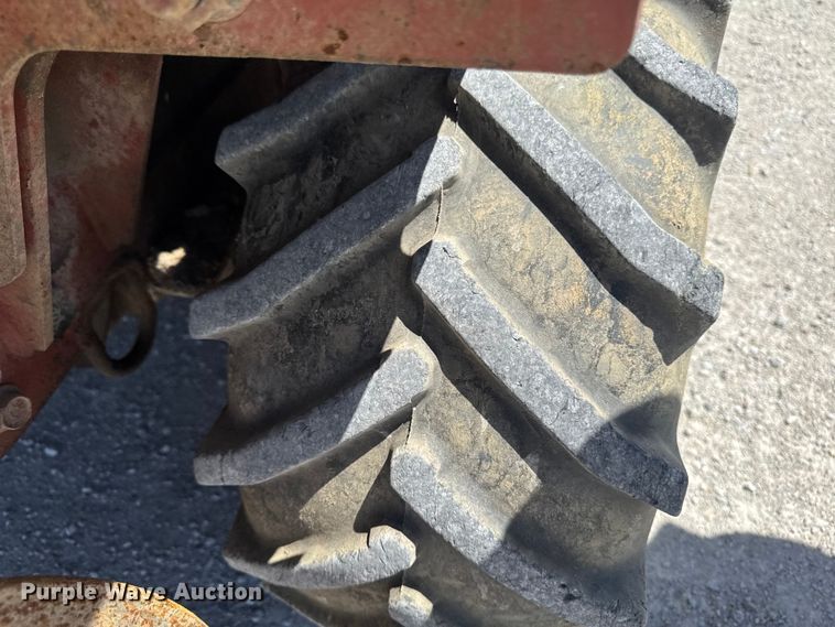 image for item OE9566 2000 Ditch Witch 3700 trencher