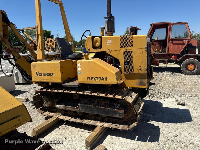 image for item OE9568 2000 Vermeer FLX75 cable plow