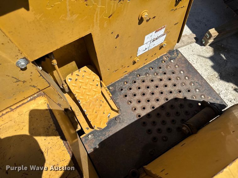 image for item OE9568 2000 Vermeer FLX75 cable plow