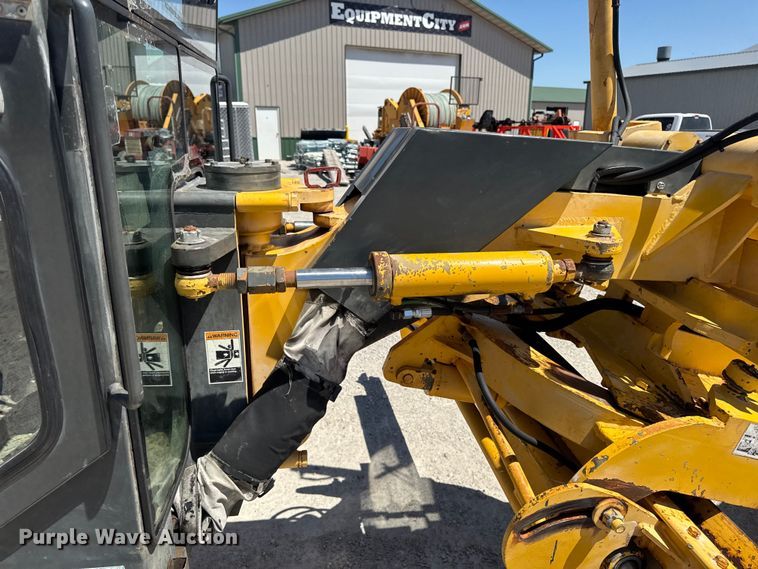 image for item OE9569 2000 Champion C70A26 motor grader