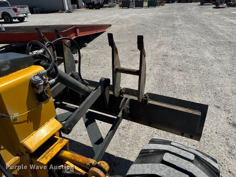 image for item OE9569 2000 Champion C70A26 motor grader