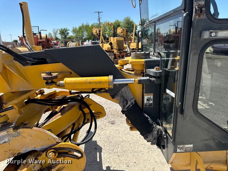 image for item OE9569 2000 Champion C70A26 motor grader