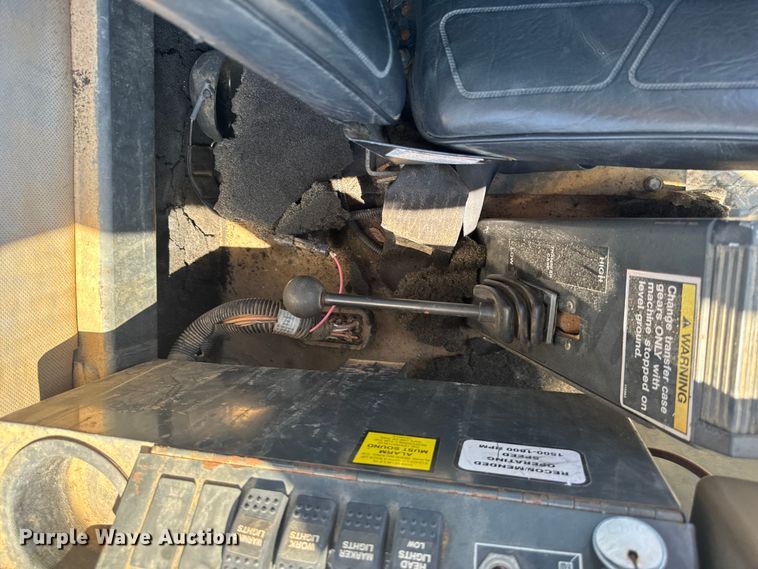 image for item OE9569 2000 Champion C70A26 motor grader