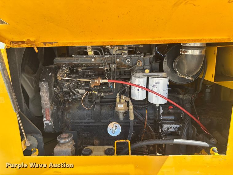 image for item OE9569 2000 Champion C70A26 motor grader