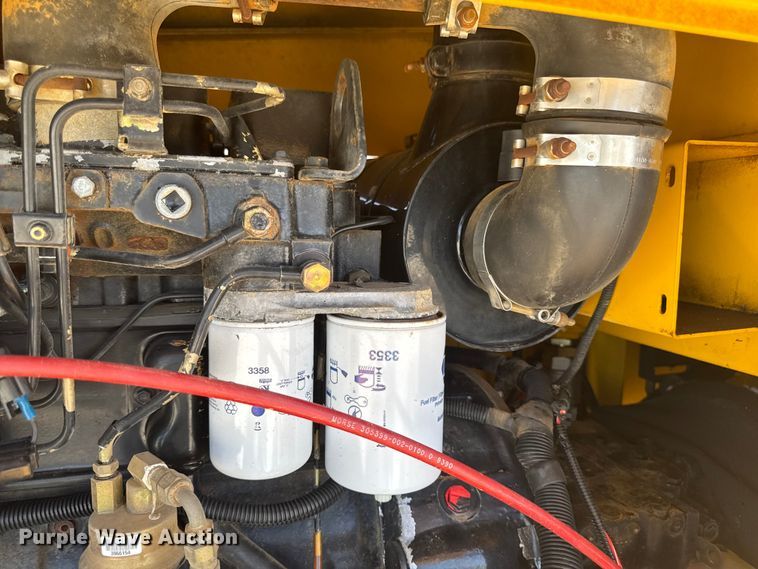 image for item OE9569 2000 Champion C70A26 motor grader