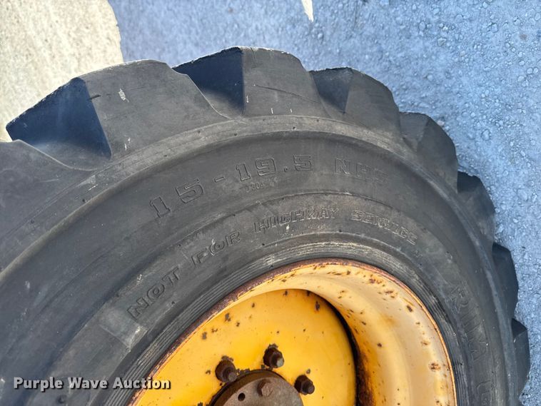 image for item OE9569 2000 Champion C70A26 motor grader