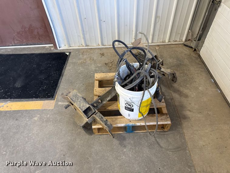 image for item OE9575 Western MVP Plus snow plow