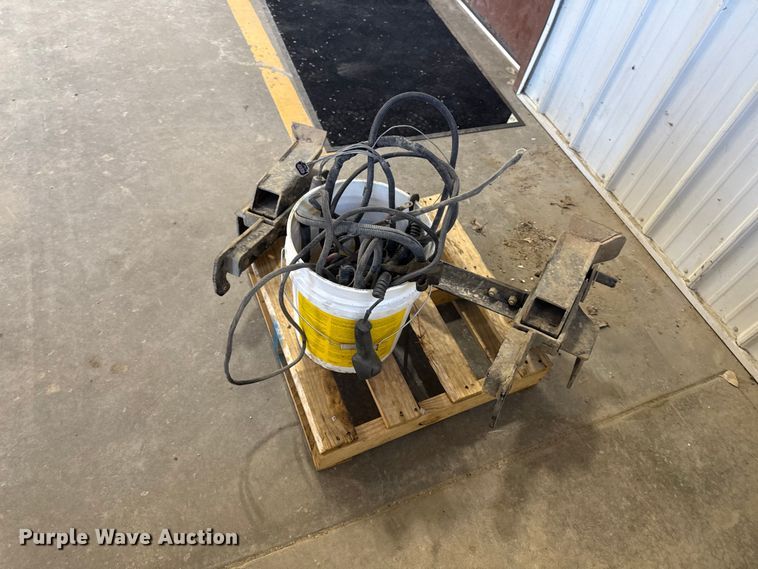 image for item OE9575 Western MVP Plus snow plow