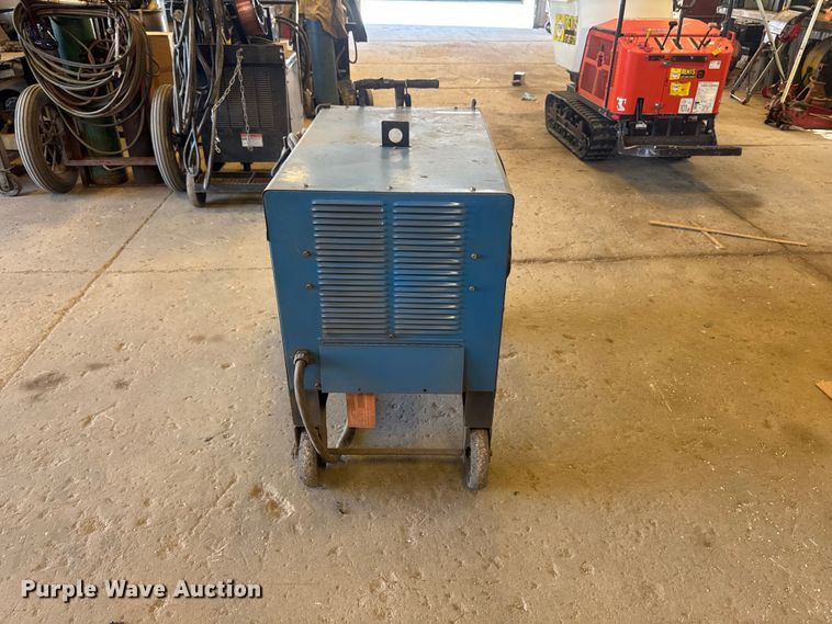 image for item OE9577 Miller SRH-444 welder