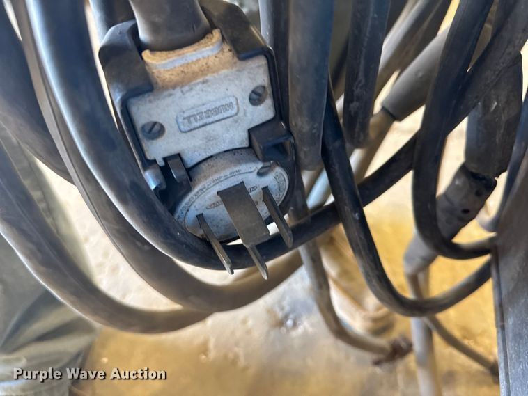 image for item OE9577 Miller SRH-444 welder