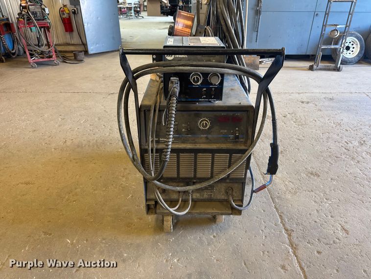 image for item OE9578 Miller DeltaWeld 302 welder