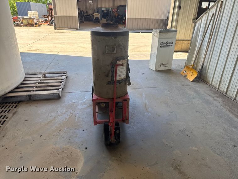 image for item OE9579 Hotsy 990SS/1 pressure washer