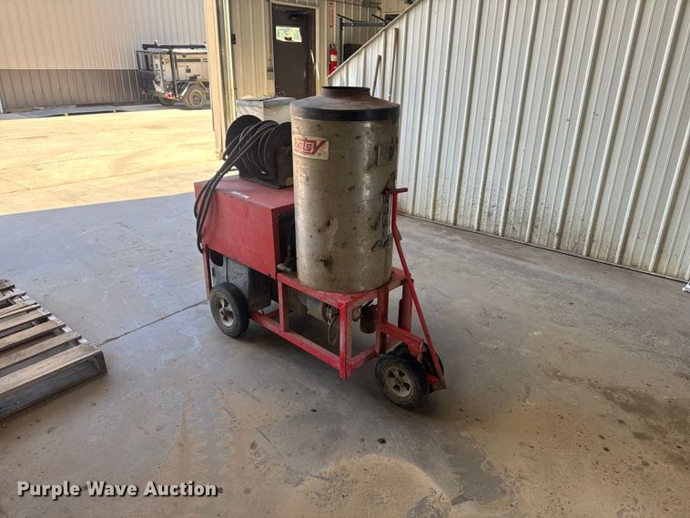 image for item OE9579 Hotsy 990SS/1 pressure washer