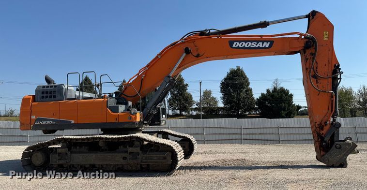 image for item YA1196 2019 Doosan DX530LC-5 excavator