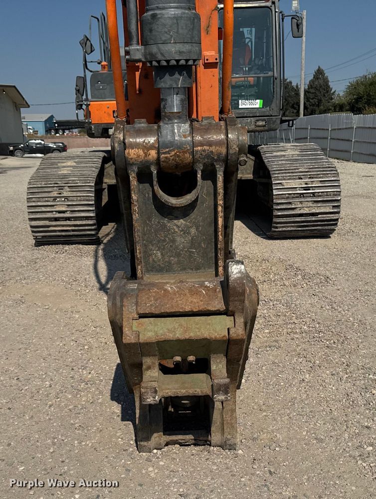 image for item YA1196 2019 Doosan DX530LC-5 excavator