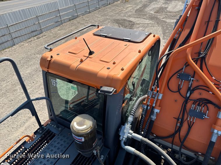 image for item YA1196 2019 Doosan DX530LC-5 excavator