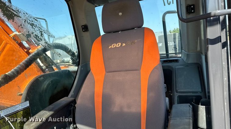 image for item YA1196 2019 Doosan DX530LC-5 excavator