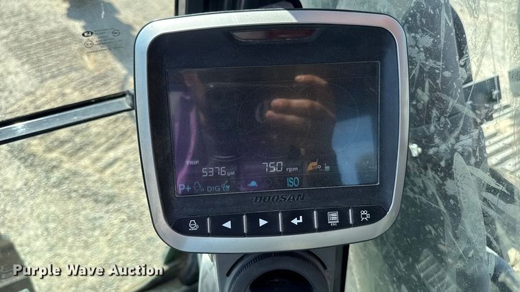 image for item YA1196 2019 Doosan DX530LC-5 excavator
