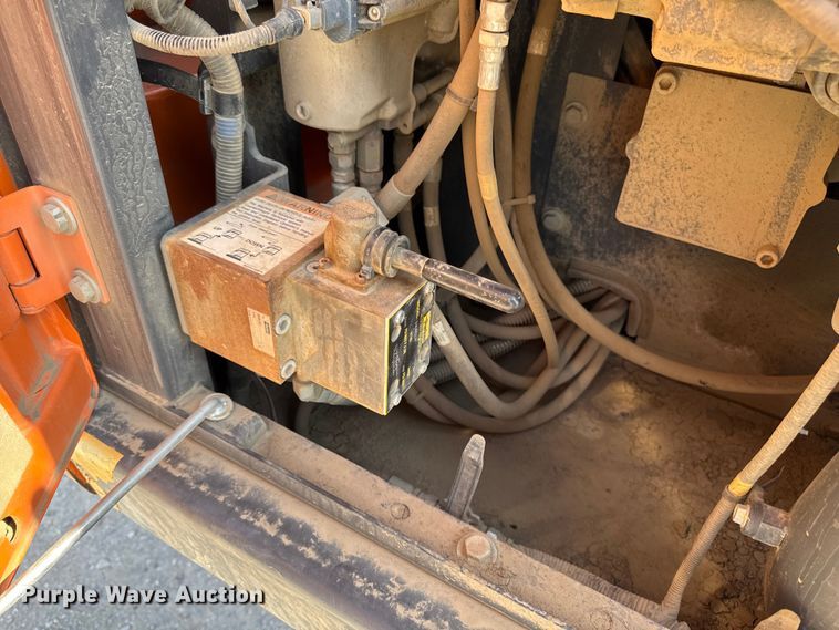 image for item YA1196 2019 Doosan DX530LC-5 excavator