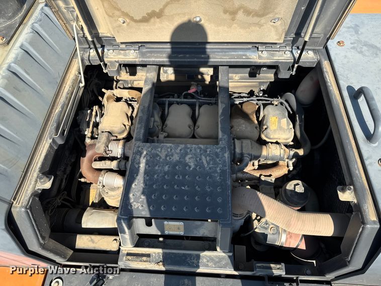 image for item YA1196 2019 Doosan DX530LC-5 excavator