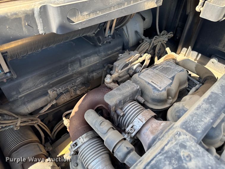 image for item YA1196 2019 Doosan DX530LC-5 excavator