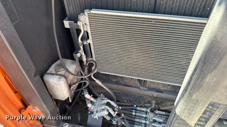 image for item YA1196 2019 Doosan DX530LC-5 excavator