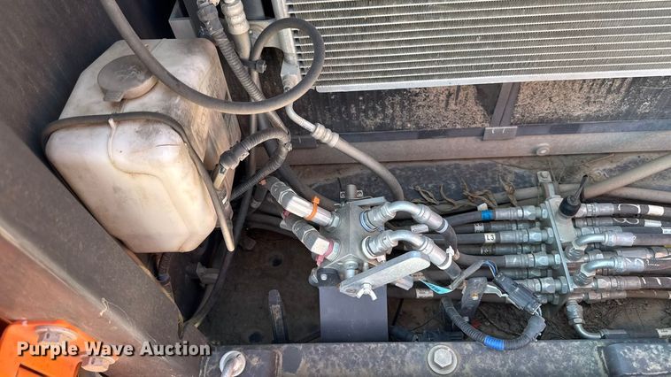 image for item YA1196 2019 Doosan DX530LC-5 excavator