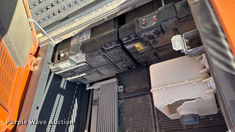 image for item YA1196 2019 Doosan DX530LC-5 excavator