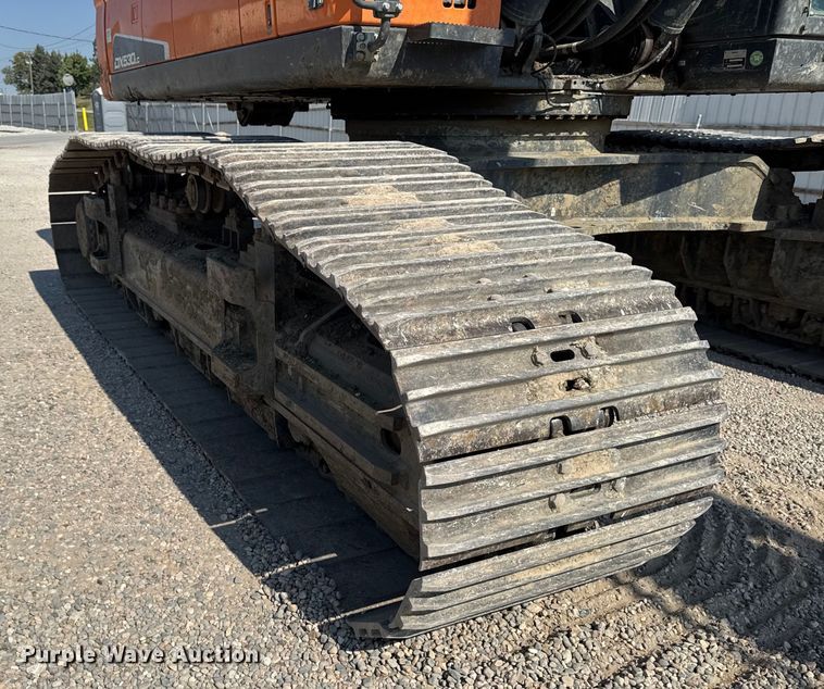 image for item YA1196 2019 Doosan DX530LC-5 excavator